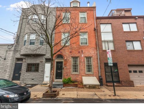 241 Bainbridge St, Philadelphia PA 19146-2034 exterior