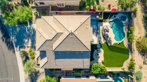 23002 52nd St, Phoenix AZ 85018-4402 exterior