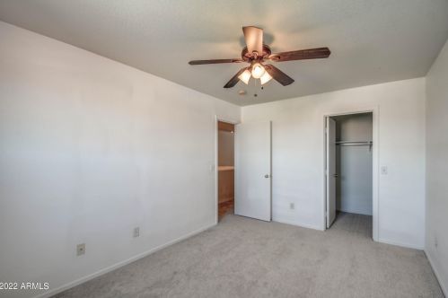 5912 Albeniz Pl, Phoenix AZ 85043-1973 exterior