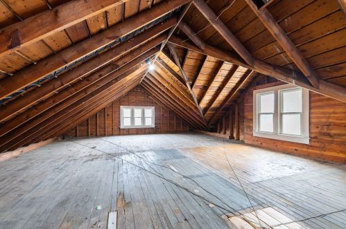 2421 46, Milwaukee WI 53210-2918 exterior