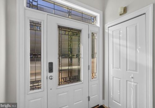 2701 Wisconsin Ave, Washington DC  20007-4604 exterior