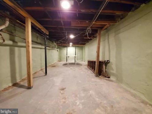 324 18 St, Philadelphia PA 19140-1014 exterior