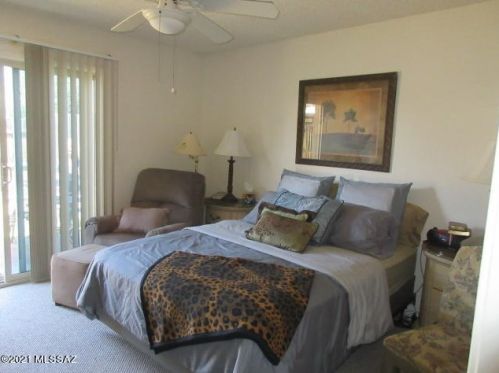 1888 La Osa St, Tucson AZ  85705-2153 exterior