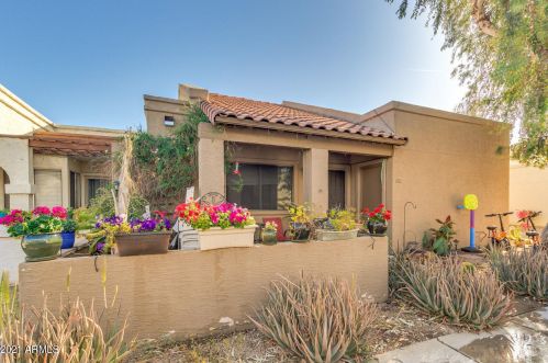 727 Hartford St, Chandler, AZ 85225-7211