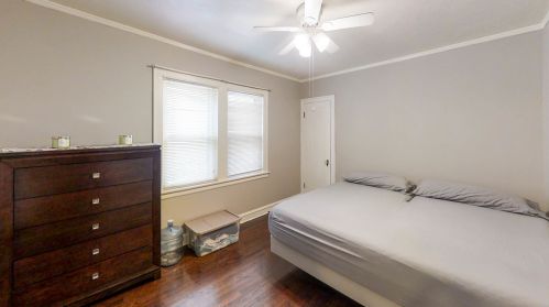 2916 Meade Ave, Chicago IL 60634-5024 exterior