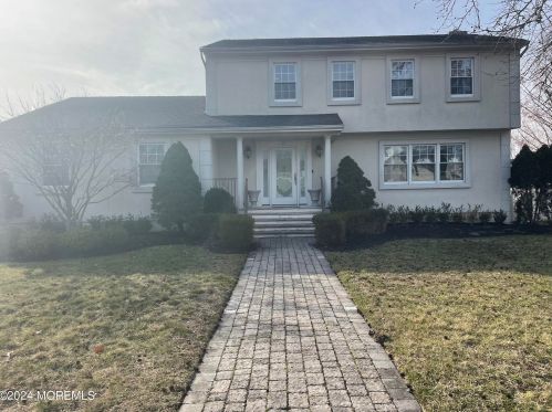 17 Ridge Rd, West Long Branch, NJ 07764-1232