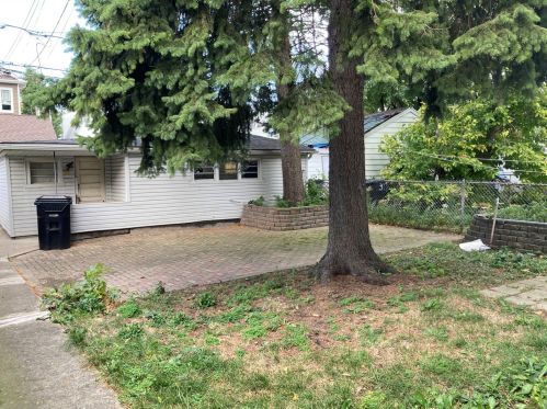 3712 Richmond St, Chicago IL 60618-3525 exterior