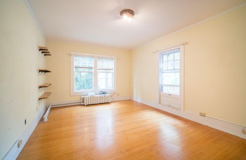 2929 Smt Ave, Milwaukee WI 53211-3441 exterior