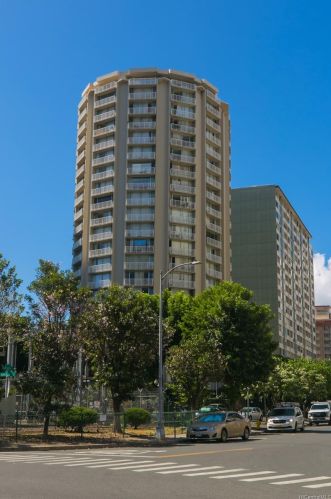 750 Amana St, Honolulu HI 96814-5025 exterior