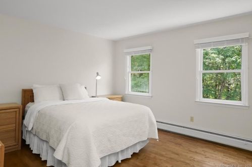 67 Ritch Dr, Ridgefield CT 06877-2815 exterior