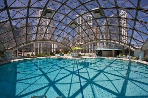 400 Randolph St, Chicago IL  60601-7313 exterior