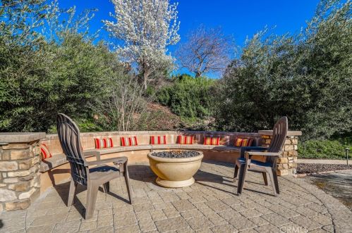 35725 Los Nogales Rd, Temecula CA 92592 exterior