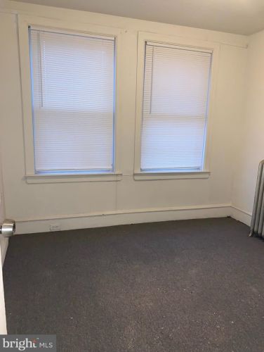 5212 Cedar Ave, Philadelphia PA  19143-1525 exterior