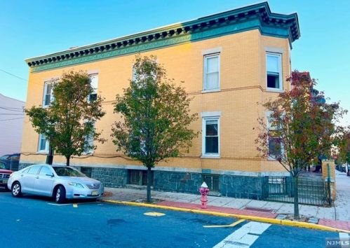 2401 New York Ave, Union City NJ 07087-4515 exterior