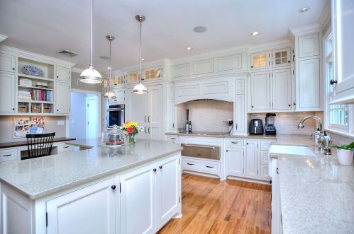 19 Long Lots Rd, Westport CT 06880-3846 exterior