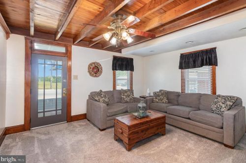 2189 Baltimore Pike, Hanover PA  17331-9610 exterior