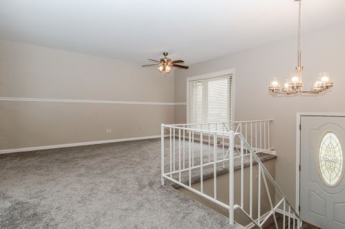 2703 Fairway Dr, Joliet IL 60435-5223 exterior