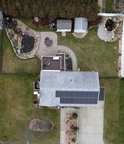 9 Ferncrest Dr, Providence RI 02919-3503 exterior