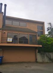 23301 20th Ave, Seattle WA  98198-7562 exterior