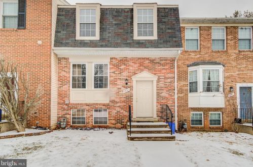 7621 Moccasin Ln, Rockville, MD 20855-2638
