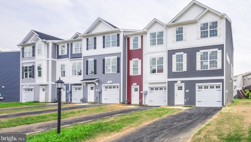 202 Ctr St, Hanover PA 17331-2829 exterior