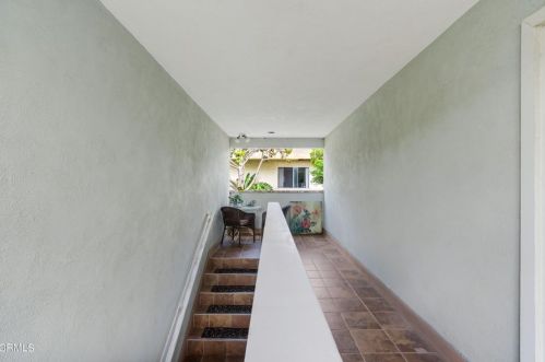 5325 Driftwood St, Oxnard CA 93035-1030 exterior