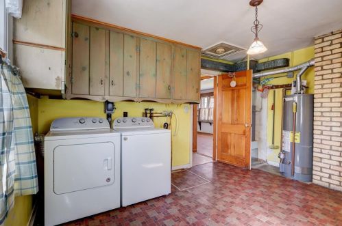 525 Ash St, Waukegan IL 60085-3928 exterior