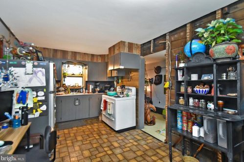 7757 Center St, Slatington PA 18080-3435 exterior