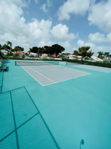 6155 Bay Is Dr, Boynton Beach FL exterior