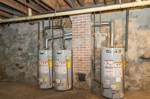 74 Hollis St, Woonsocket RI 02895-5831 exterior