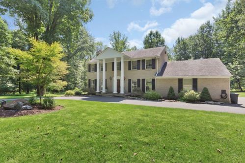 19 Cliffwood Rd, Chester, NJ 07930-3102