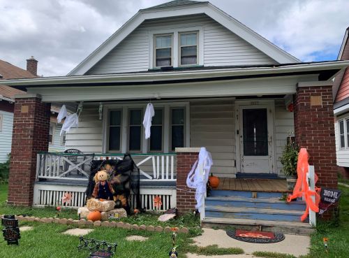 3057 37th St, Milwaukee, WI 53210-1804