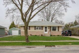 10406 Fairmount Ave, Milwaukee WI  53225-4021 exterior