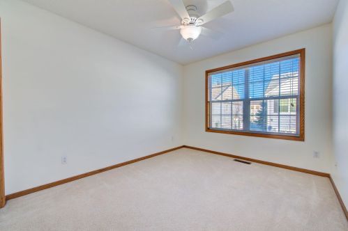 2169 Shamrock Pl, Chaska MN 55318-5404 exterior