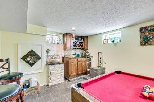 48 Morgan Ln, Bridgewater NJ 08807-3008 exterior