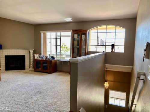 2023 Blackberry Cir, Oxnard CA 93036-9066 exterior