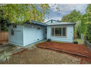 2544 34th Ave, Portland, OR 97202-1435