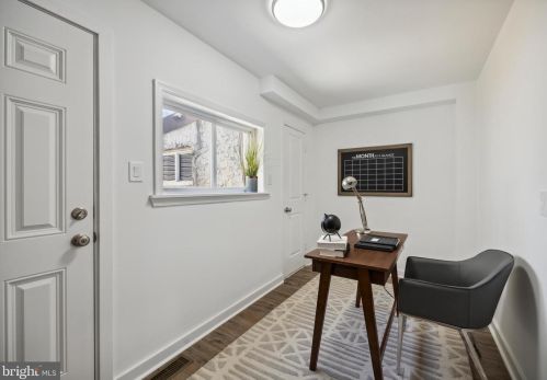 1629 2nd St, Philadelphia PA 19133-0033 exterior