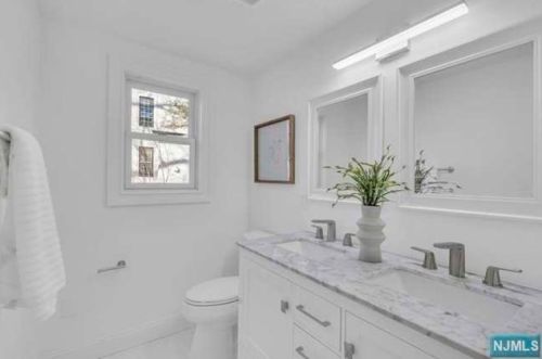 78 Central Ave, Demarest NJ  07627-1711 exterior