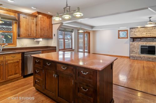 526 Evergreen, Elmhurst IL exterior