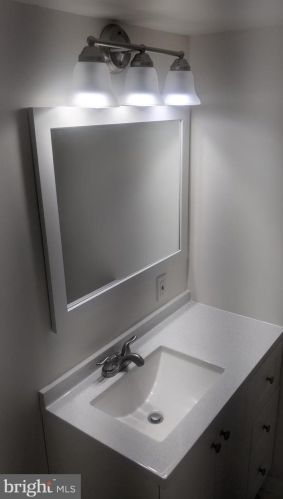 1226 Chambliss St, Alexandria VA 22312-3018 exterior