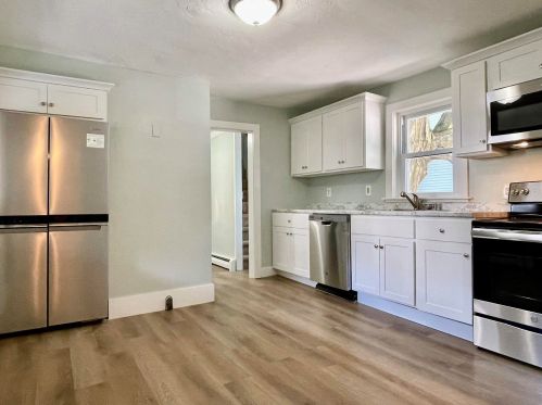 9 Washington St, Concord, NH 03301-4344