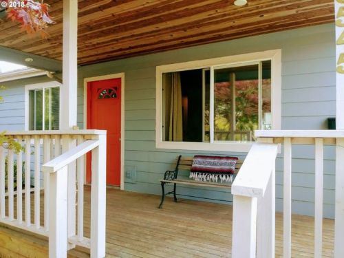 6545 63rd Ave, Portland, OR 97206-7401