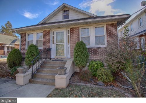 1842 High St, Haddon Heights, NJ 08035-1108