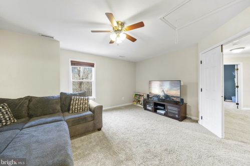 1690 Heather Ln, Huntingtown MD 20639-4109 exterior