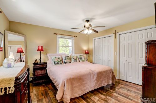 195 Austin Ave, Old Bridge NJ  08857-1164 exterior