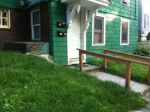 69 High St, Vernon CT 06066-6709 exterior