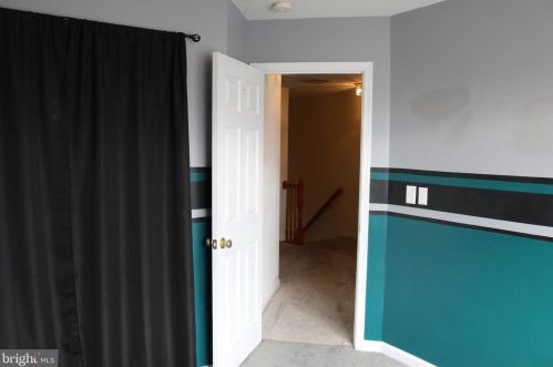 204 Walnut St, Hanover PA 17331-2534 exterior