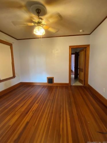 282 Linwood St, New Britain CT 06052-1951 exterior