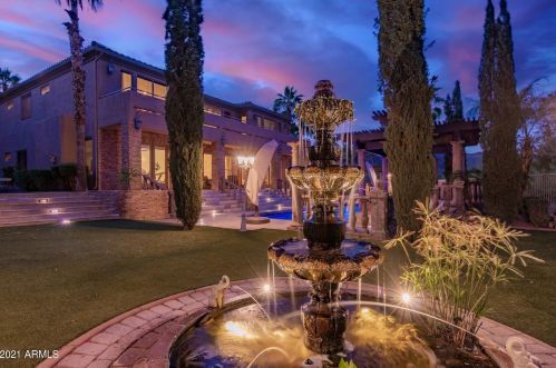 25401 45th Dr, Phoenix AZ  85083-2243 exterior